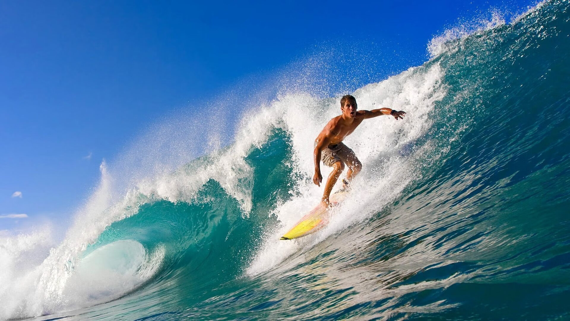 “无限可能，2025电竞舞台引爆年轻力量！”